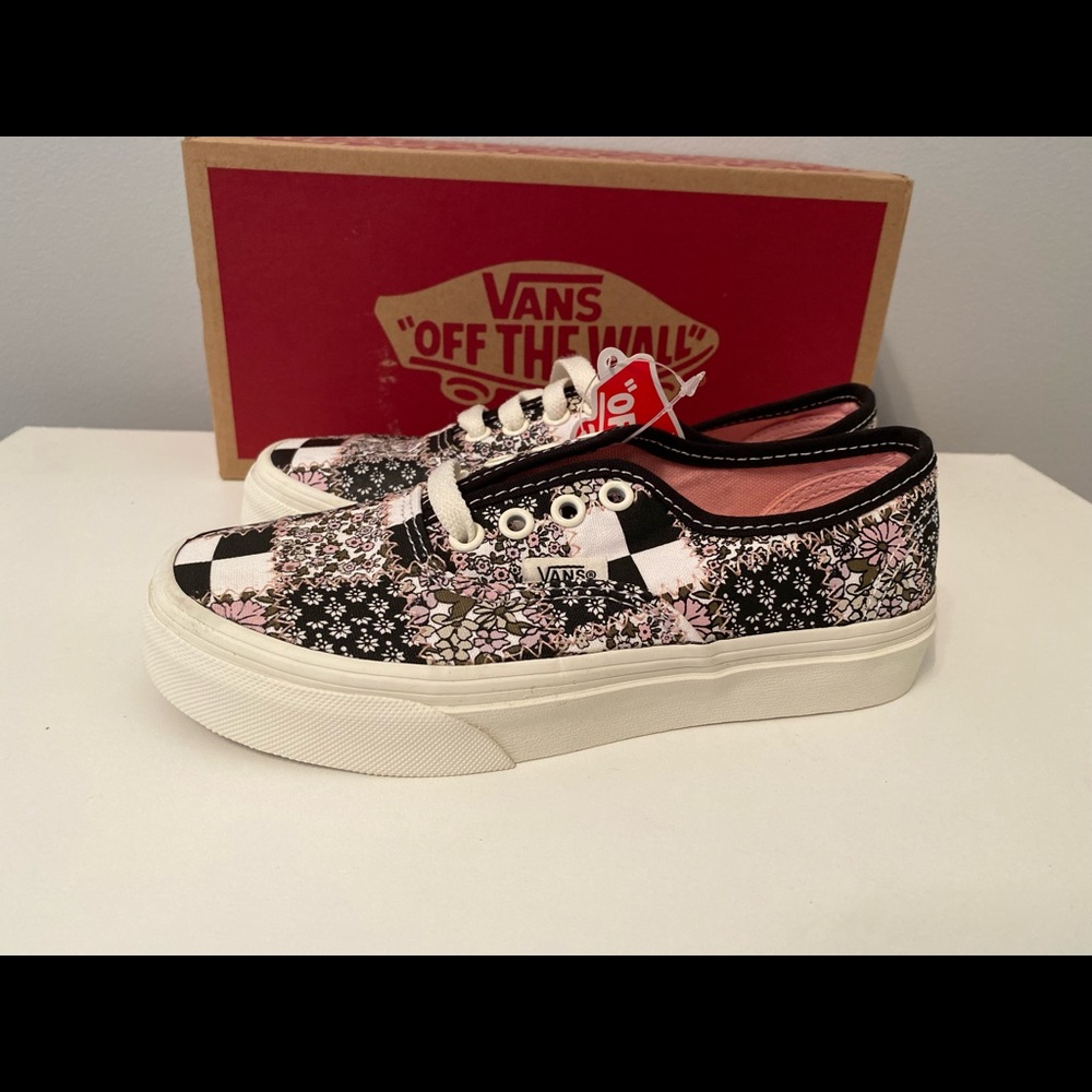 VANS PATCHWORK FLORAL AUTHENTIC